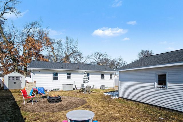 962 42nd Street SW, Wyoming, MI 49509