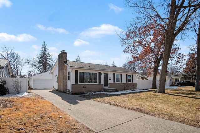 962 42nd Street SW, Wyoming, MI 49509