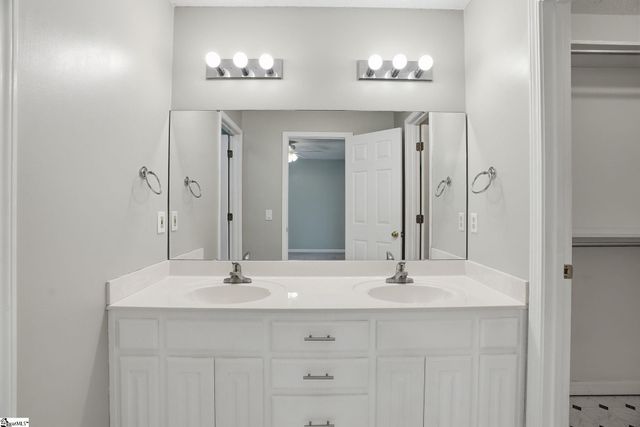 101 Emerald Way, Simpsonville, SC 29681