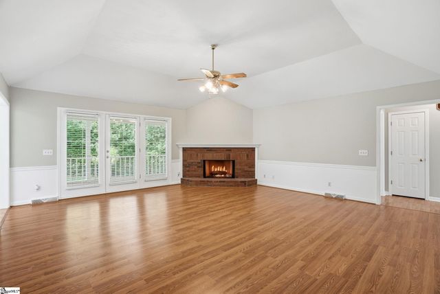 101 Emerald Way, Simpsonville, SC 29681
