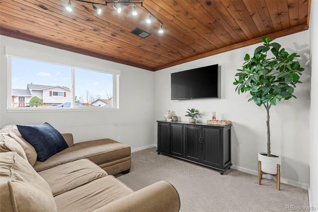 200 Dianna Drive, Lone Tree, CO 80124