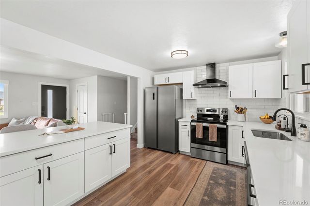 200 Dianna Drive, Lone Tree, CO 80124