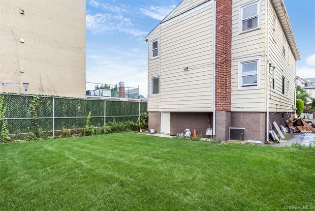 442 Beach 68th Street, Arverne, NY 11692