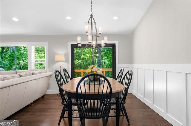 8960 Browns Bridge Road, Gainesville, GA 30506