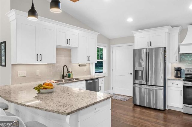 8960 Browns Bridge Road, Gainesville, GA 30506