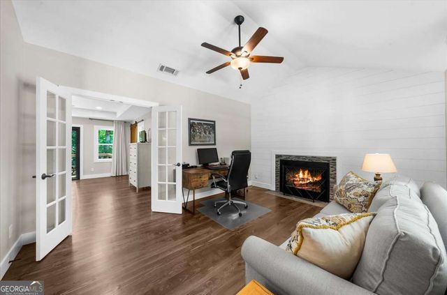 8960 Browns Bridge Road, Gainesville, GA 30506