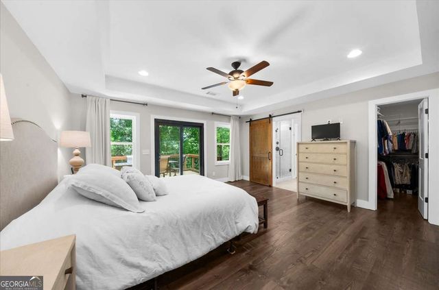 8960 Browns Bridge Road, Gainesville, GA 30506