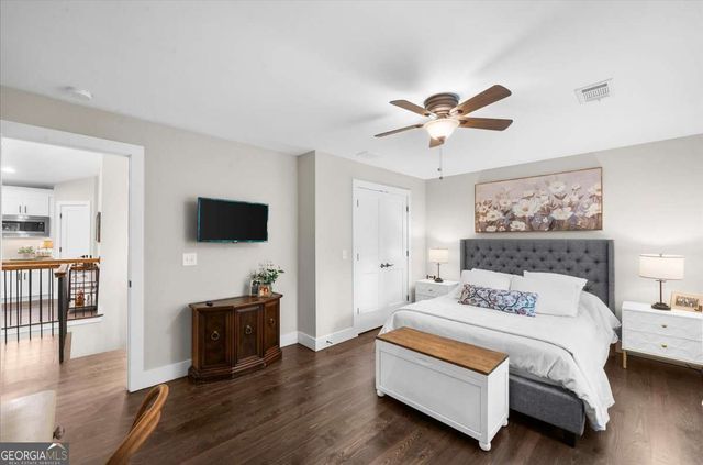 8960 Browns Bridge Road, Gainesville, GA 30506