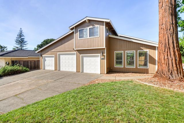 8023 Ridgeglen Way, Fair Oaks, CA 95628