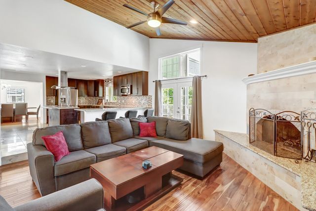 8023 Ridgeglen Way, Fair Oaks, CA 95628