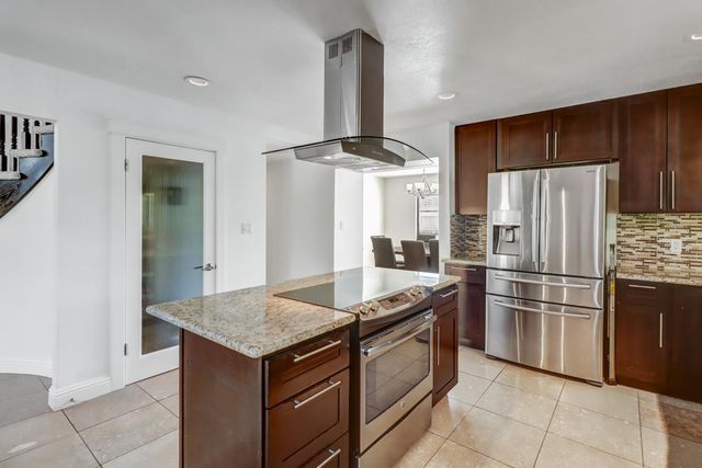 8023 Ridgeglen Way, Fair Oaks, CA 95628