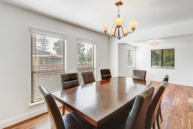 8023 Ridgeglen Way, Fair Oaks, CA 95628