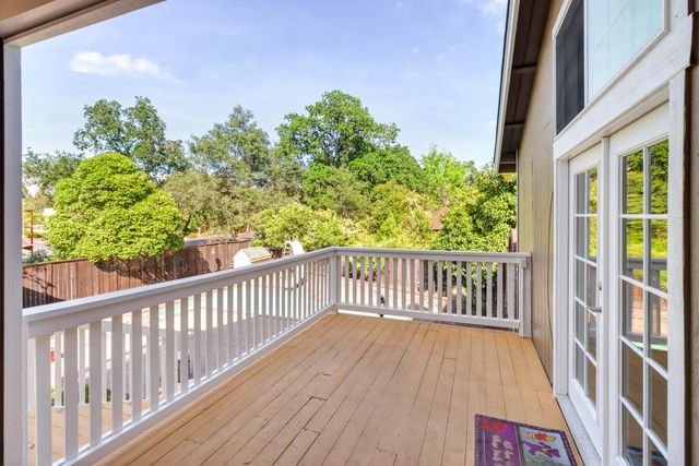 8023 Ridgeglen Way, Fair Oaks, CA 95628