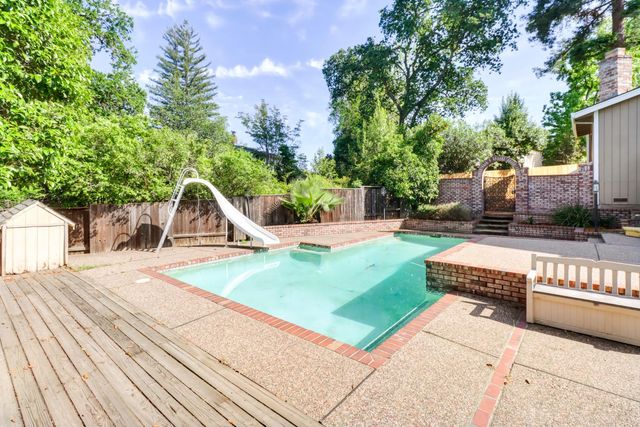 8023 Ridgeglen Way, Fair Oaks, CA 95628