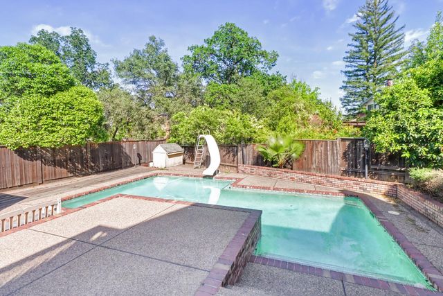 8023 Ridgeglen Way, Fair Oaks, CA 95628