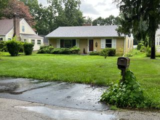 4216 Pinecrest Road, Rockford, IL 61107