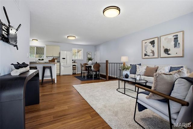 12011 Bobbett Drive, Maryland Heights, MO 63043