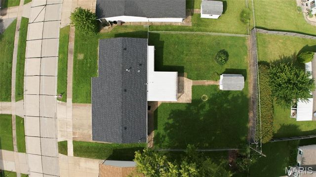 12011 Bobbett Drive, Maryland Heights, MO 63043
