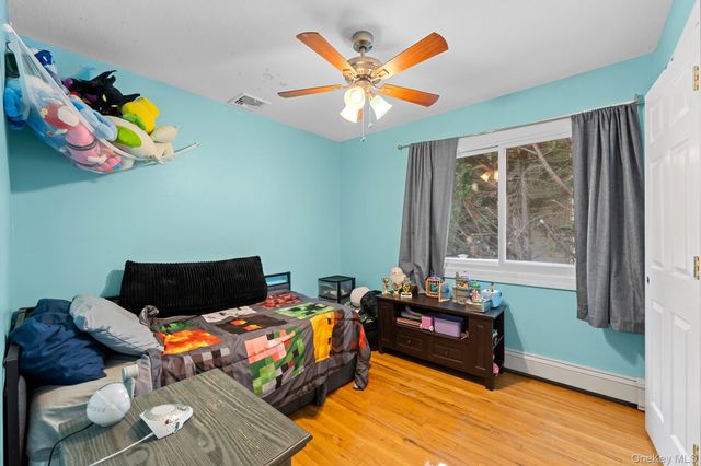30 44th Street, Lindenhurst, NY 11757