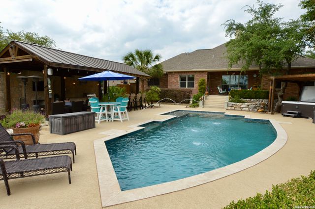 1306 WOODED KNL, San Antonio, TX 78258