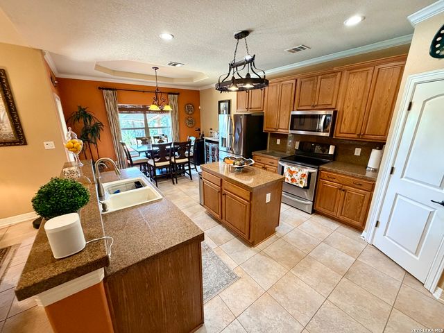 1306 WOODED KNL, San Antonio, TX 78258