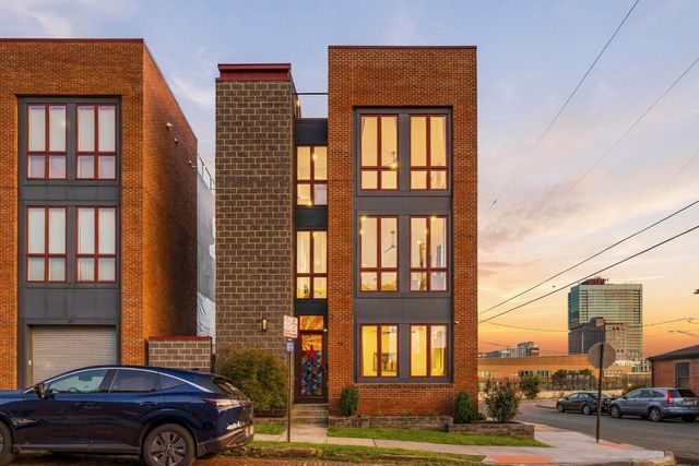 75 E Russell Street, Columbus, OH 43215