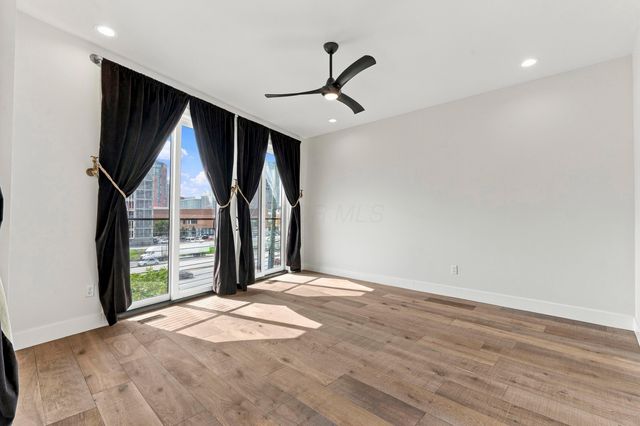 75 E Russell Street, Columbus, OH 43215