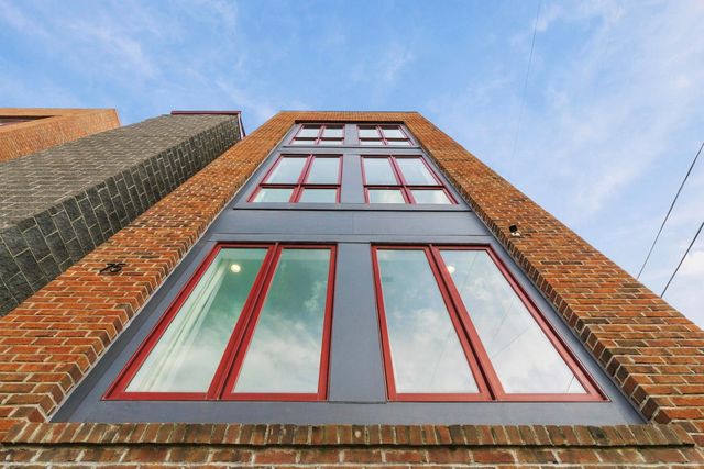 75 E Russell Street, Columbus, OH 43215