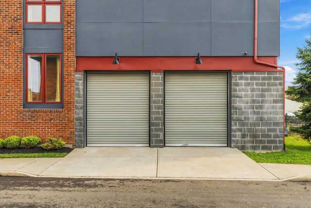 75 E Russell Street, Columbus, OH 43215