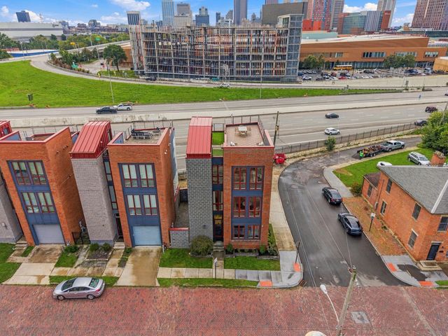75 E Russell Street, Columbus, OH 43215