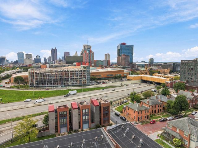 75 E Russell Street, Columbus, OH 43215