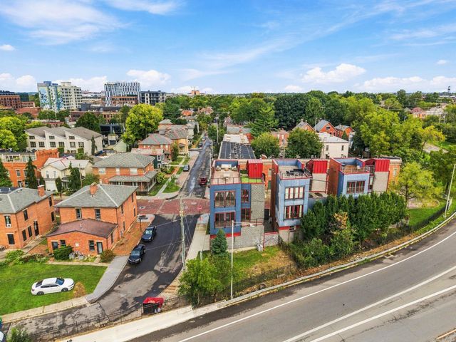 75 E Russell Street, Columbus, OH 43215