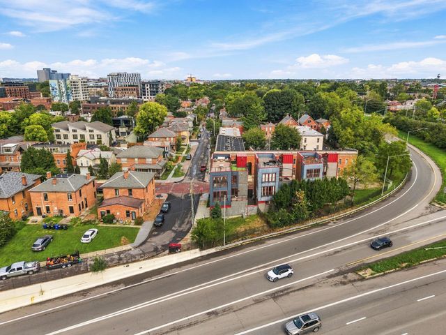 75 E Russell Street, Columbus, OH 43215