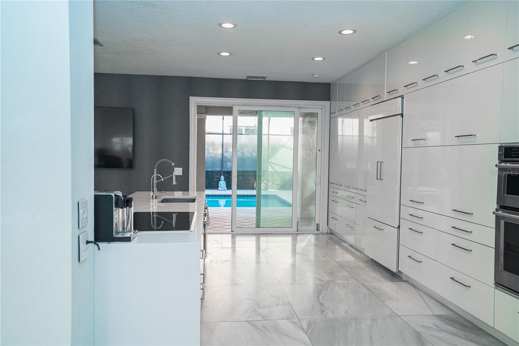Image 11 of property listing at 7035 BRESCIA WAY, Orlando, FL 32819