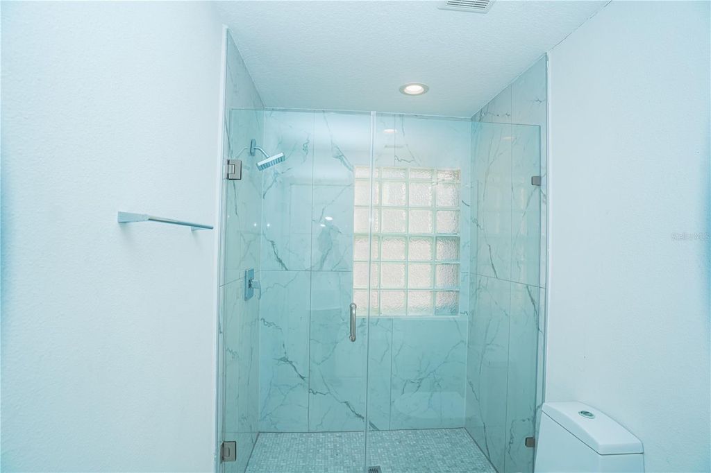Image 30 of property listing at 7035 BRESCIA WAY, Orlando, FL 32819