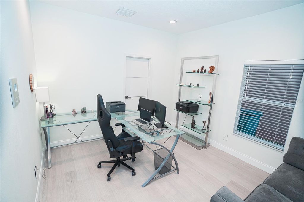 Image 32 of property listing at 7035 BRESCIA WAY, Orlando, FL 32819
