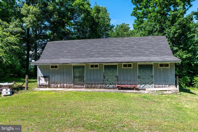 489 BLACK MATT RD, Douglassville, PA 19518