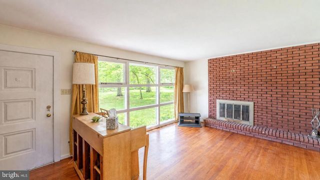 489 BLACK MATT RD, Douglassville, PA 19518