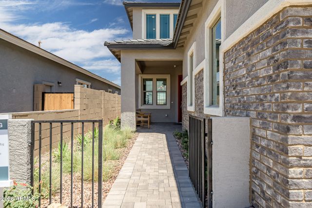 760 W PELICAN Drive, Queen Creek, AZ 85140