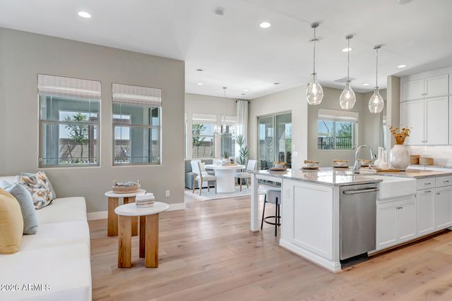 760 W PELICAN Drive, Queen Creek, AZ 85140