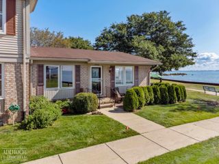 34728 E Lake Drive, Harrison Twp, MI 48045