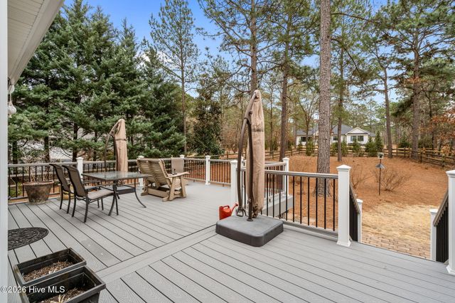 113 Simmons Drive, West End, NC 27376