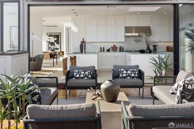 455 Vallejo Street PH7, San Francisco, CA 94133