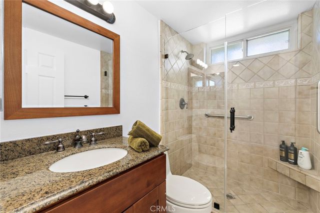 18 Navarre 133, Irvine, CA 92612