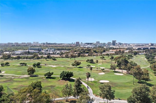 18 Navarre 133, Irvine, CA 92612