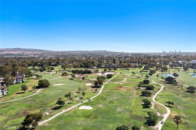 18 Navarre 133, Irvine, CA 92612