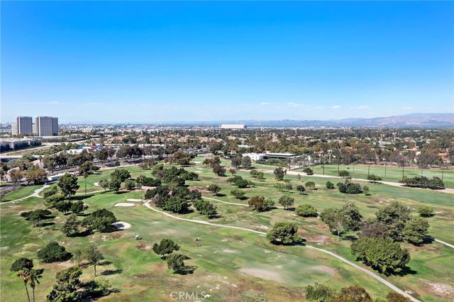 18 Navarre 133, Irvine, CA 92612