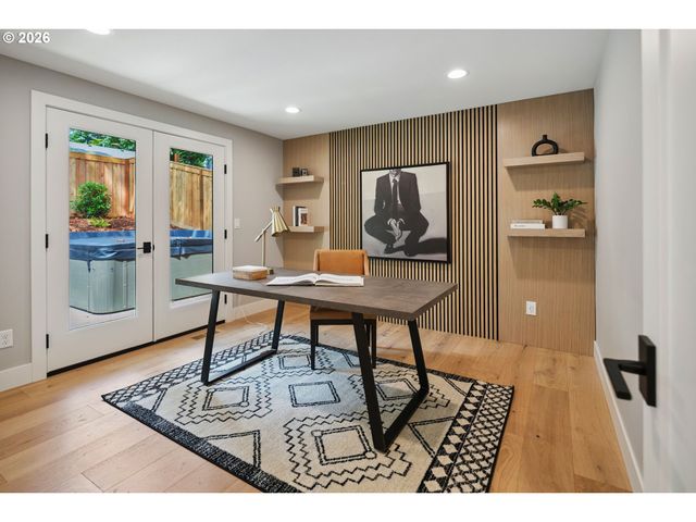 15370 TWIN FIR Rd, Lake Oswego, OR 97035