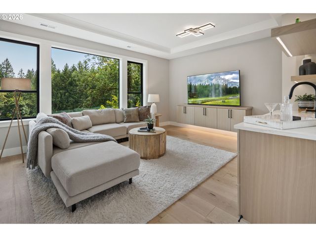 15370 TWIN FIR Rd, Lake Oswego, OR 97035