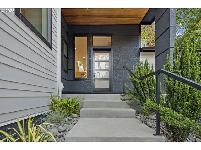 15370 TWIN FIR Rd, Lake Oswego, OR 97035